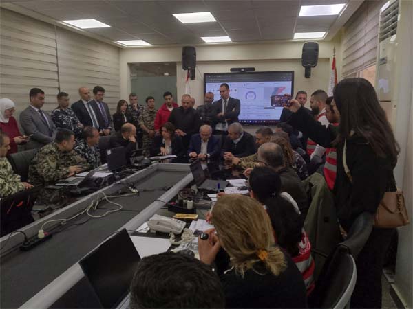  رئيس بلدية صيدا المهندس مصطفى حجازي يلتقي رئيس الحكومة القاضي نواف سلام في خلية الأزمة في سراي صيدا الحكومي