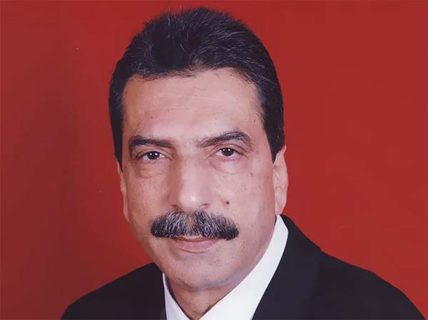 الرئيس السابق للاستخبارات الفلسطينية يتهم قيادة عباس بـ«الفساد المنهجي»