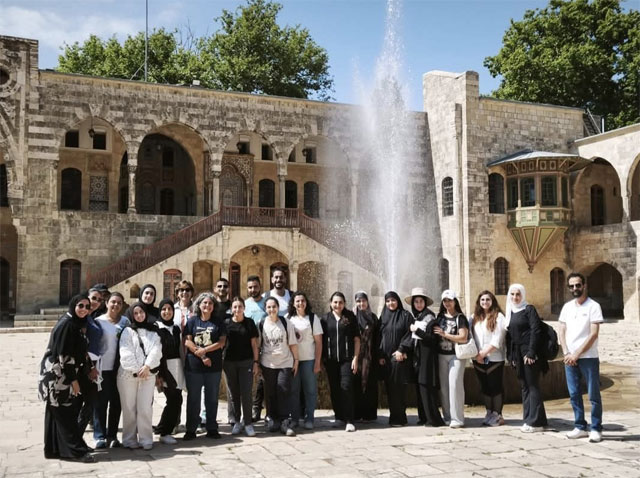 طلاب من الجامعة اللبنانية يشاركون في تدريب بحثي في قصر بيت الدين