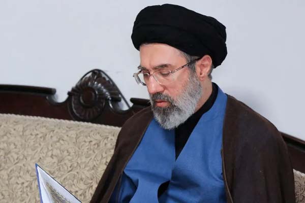 بوتين: دعم راسخ للمرشد الأعلى الجديد في إيران.. و بكين تعلن معارضتها أي استهداف للمرشد الجديد