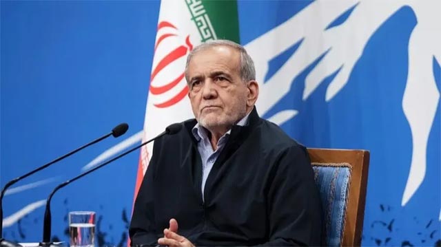 إيران تعلن إبقاء مضيق هرمز مغلقًا... بزشكيان: الولايات المتحدة "لن تحقق شيئا" بالضغط الاقتصادي