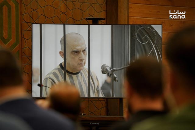 الحكم بإعدام بشار الأسد وعاطف نجيب و7 مجرمين فارين