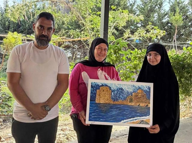 لم تكن مجرد لوحة... بل ذاكرة من وفاء وامتنان