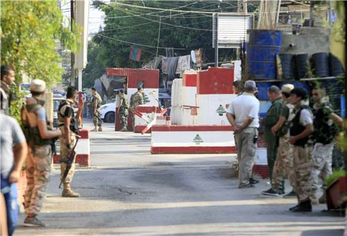 قتيلان وعدد من الجرحى بـ إشكال عائلي في مخيم عين الحلوة