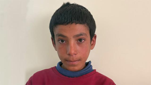 تعميم صورة طفل مجهول الهويّة عُثر عليه في فالوغا… هل من يعرف عنه شيئًا؟