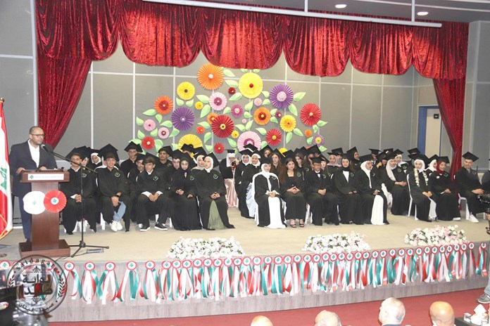 "العمانية النموذجية الرسمية" تحتفل بتخريج الدفعة العاشرة: "جيل لا ينكسر.. وطن لا يموت" (خبر + 27 صورة)
