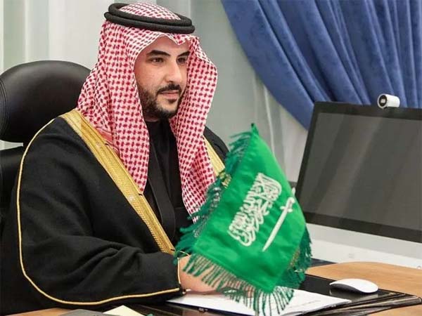 وزير الدفاع السعودي يحذّر: تراجع ترامب سيقوّي النظام الإيراني