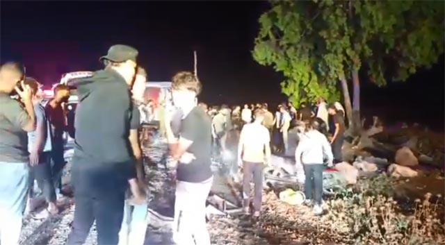غرفة العمليات المركزية في السرايا تتابع حادث حافلة المعتمرين في درعا: 4 وفيات و17 جريحًا