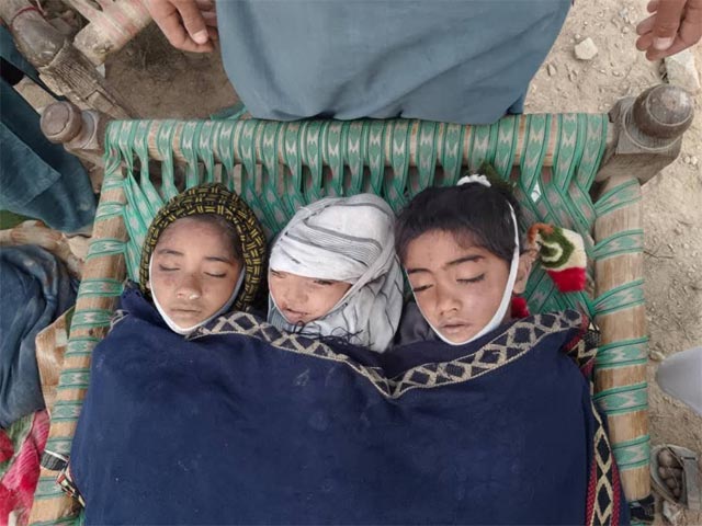 مقتل 9 مدنيين في غارات باكستانية على أفغانستان وتصاعد الاتهامات بين كابول وإسلام آباد