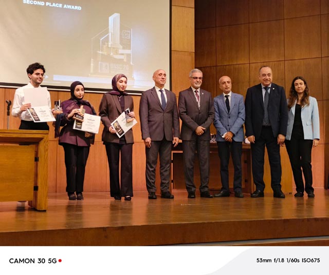 كلية الفنون (1) تتميز في مسابقة السرديات التصميمية للطلاب DNSC-26