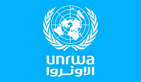 مدرسة "أونروا" في صيدا تطلب من طالبة فلسطينية إزالة خريطة فلسطين من معطفها