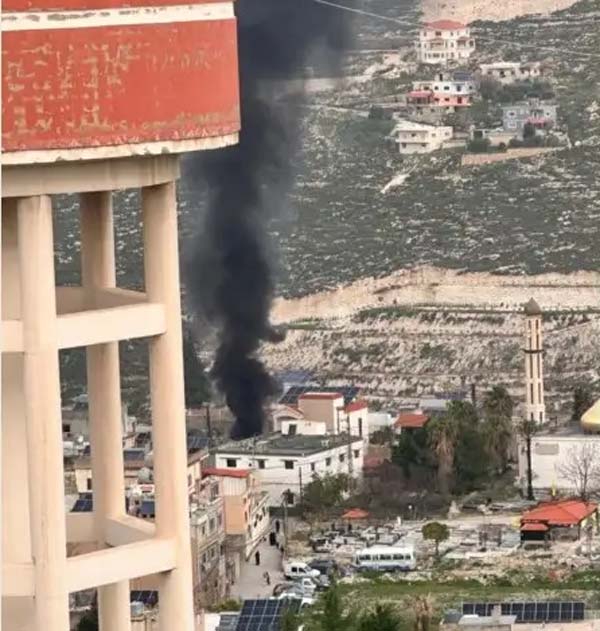 استهداف سيارة في يانوح وسقوط شهداء بينهم طفل