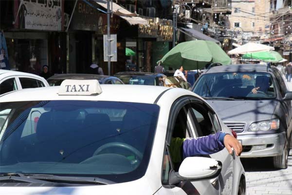 زيادة ضريبة البنزين بين غضب الشارع والصمت السياسي