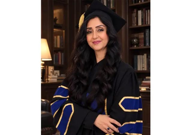 شهادة الدكتوراه بدرجة جيد جدا للطالبة تهاني ضاهر سنديان على أطروحتها في الفلسفة حول الذكاء الاصطناعي
