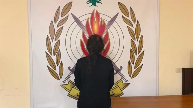 توقيف شخص أرهب مواطنين واعتدى بالضرب عليهم ودخل منازلهم عنوةً وتسبّب في إجهاض حامل