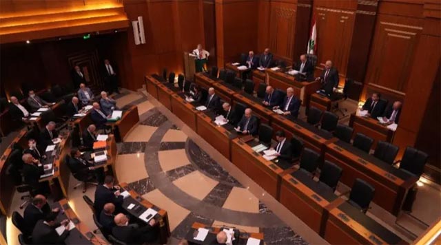 مجلس النواب يقر قانون "العفو العام" و"اصلاح المصارف" معدلين