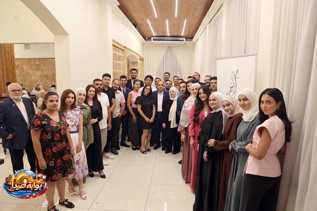 بهية الحريري تكرّم خريجي الجامعات من أبناء عائلات "رابطة آل الحريري وأنسبائهم من آل الشريف" (خبر + 10 صور)