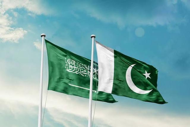 باكستان قلقة من محاولات إقحام السعودية بحرب الشرق الأوسط