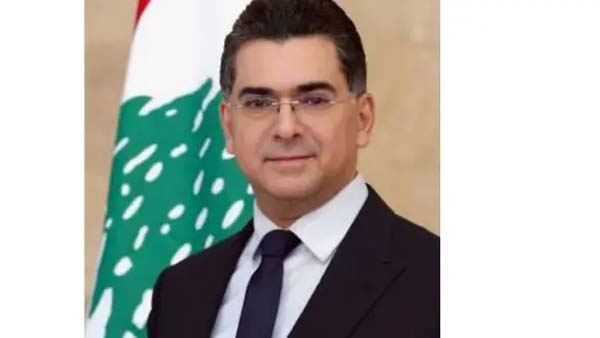 وزير الإعلام: مجلس الوزراء اقر موازنة 2027 ووافق على إلغاء عدد من الوظائف في ملاك وزارة الصحة في اطار الاصلاحات وتعديل قيمة بدل النقل للقطاع العام
